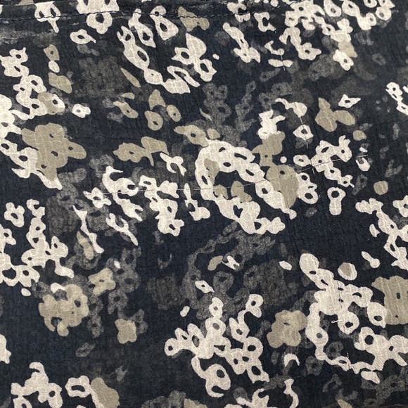 Ann Taylor Top, Blue Floral Blouse, Sheer, Navy Lace 3/4 Sleeves, Women's (US M) - Picture 12 of 12